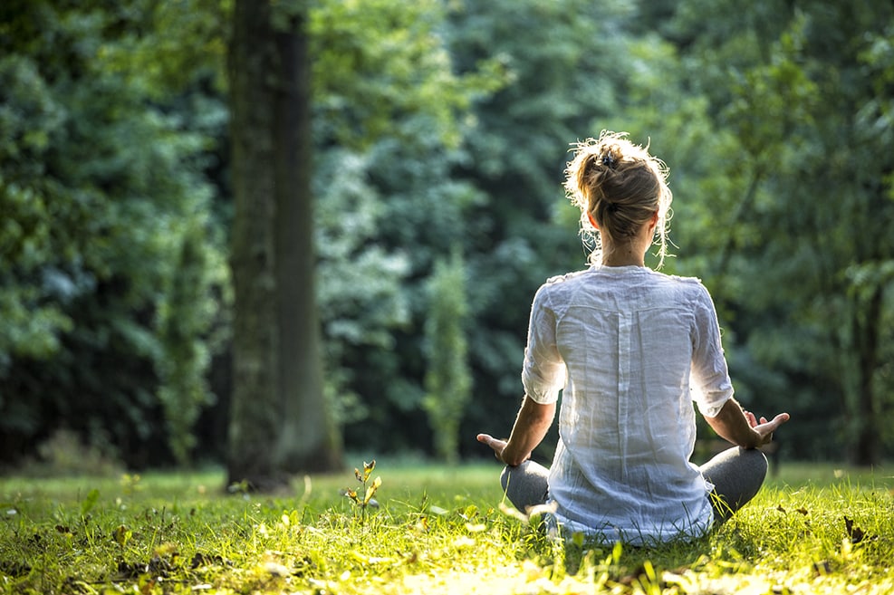 Pratiquer le yoga pour réduire votre stress